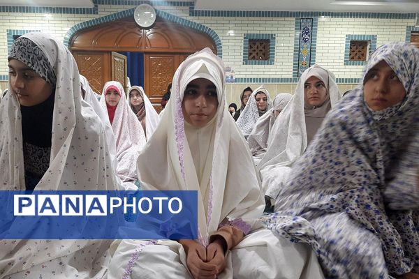 اعتکاف دختران آسمان با محوریت بصیرت نوجوان و حاج قاسم سلیمانی در باقرشهر 