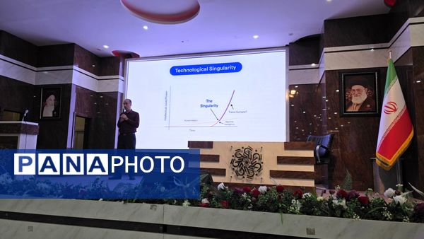 روز اول نخستین دوره هوش مصنوعی برای معلمان خراسان رضوی