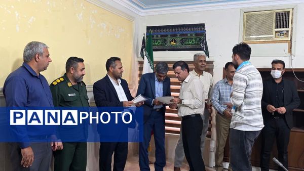 فرمانداری حاجی‌آباد و قلم‌های امید نگاهی به آینده رسانه و توسعه در سایه روز خبرنگار