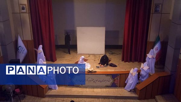 اجرای نمایش «حسین بابای قهرمان ما » در کانون پرورش فکری کودکان و نوجوانان البرز