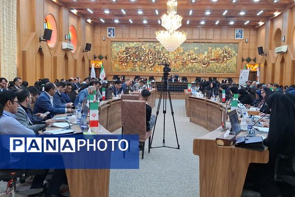 آموزش خانواده مهمترین راه حل در تربیت دانش‌آموزان