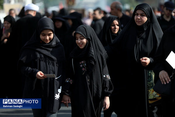 حضور کودکان و نوجوانان در جاماندگان اربعین حسینی - تهران