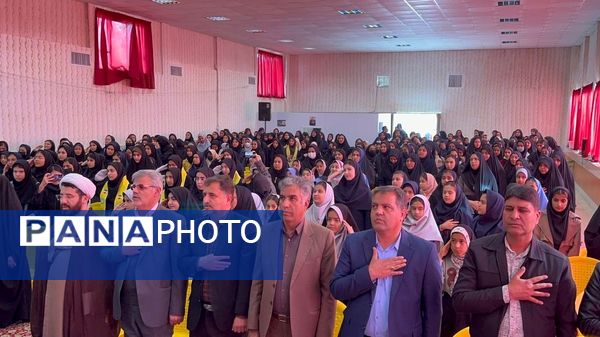 تجلیل ازبرگزیدگان مسابقات شهرستان خلیل آباد