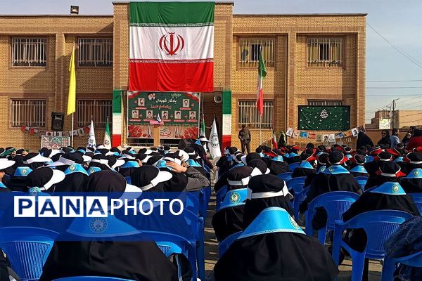 همایش «وطن‌یار»؛ تجدید عهد دانش‌آموزان ورامینی با شهدا و فرهنگ ایستادگی