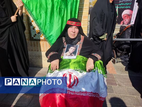 اجتماع بزرگ عزاداران حضرت زهرا(س) همزمان با تشییع شهیدان گمنام دفاع مقدس