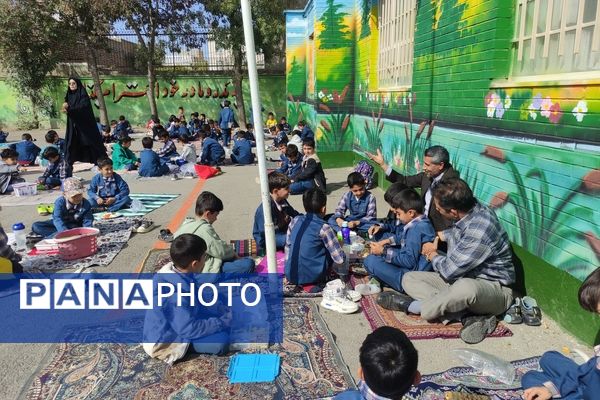 صبحانه سلامت در دبستان هیأت امنایی قرآنی مبین شهرستان شیروان