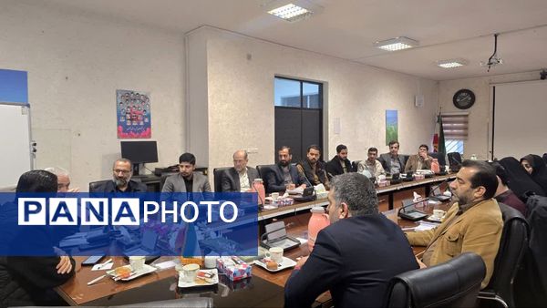 نشست هم‌اندیشی دبیران کانون‌های فرهنگی و انجمن‌های علمی پردیس آیت الله خامنه‌ای گرگان