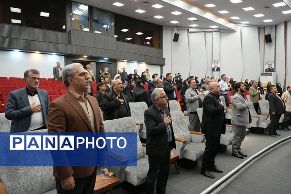 آیین رونمایی از دو اثر فاخر ادبی در شهرداری کهریزک 