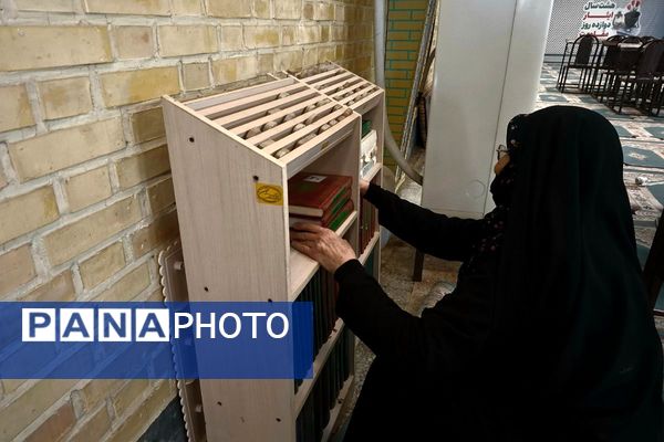 تقدیر از مدیران و فعالان پیشگیری از آسیب‌های اجتماعی شهرک امید صفادشت در نماز جمعه