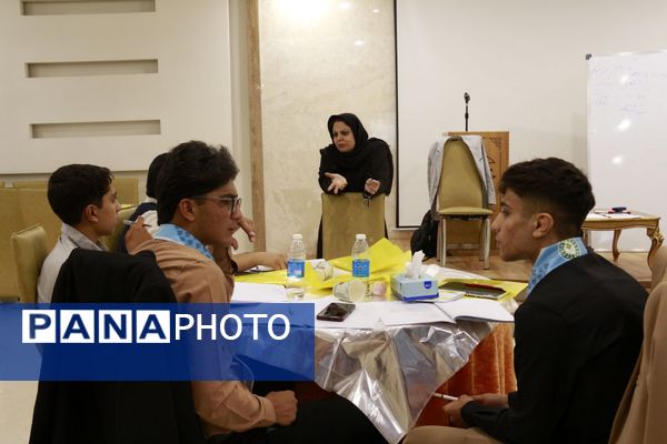 اولین نشست قطبی کمیسیون تربیت بدنی، بهداشت و سلامت مجلس دانش آموزی 