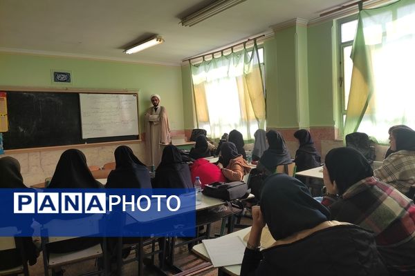 حضور مبلغان سازمان قرآن و عترت در مدرسه شهید عیسی وند به مناسبت شروع ماه مبارک رمضان