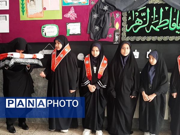 سوگواری همراه با شور و عشق فاطمی و پویش نذر کتاب در مدرسه شهید جواهری دو 