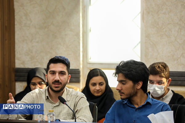 دیدار معاون اول رئیس‌جمهور با اعضای باشگاه و مدال‌آوران المپیادی