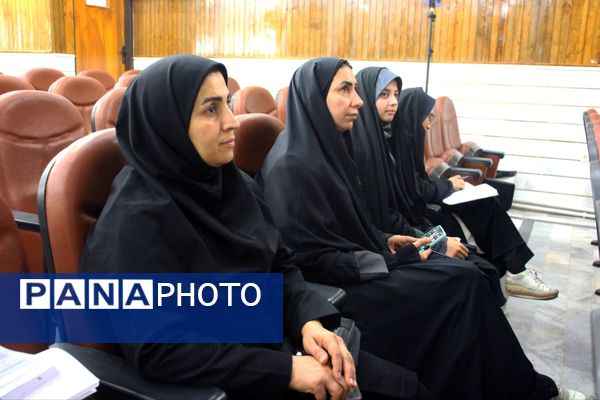 نشست توجیهی پروژه‌های نهضت توسعه عدالت آموزشی و تربیتی غرب استان سمنان