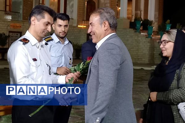 قهرمانانی بی‌ادعا که در نبرد با شعله‌های خانمان سوز جوانه‌های امید را می رویانند