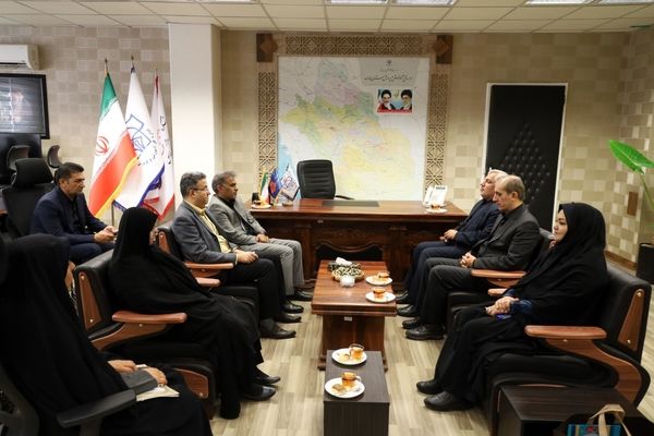 ۳۱ هزار فرهنگی و دانش‌آموز فارس یاور محرومان شدند