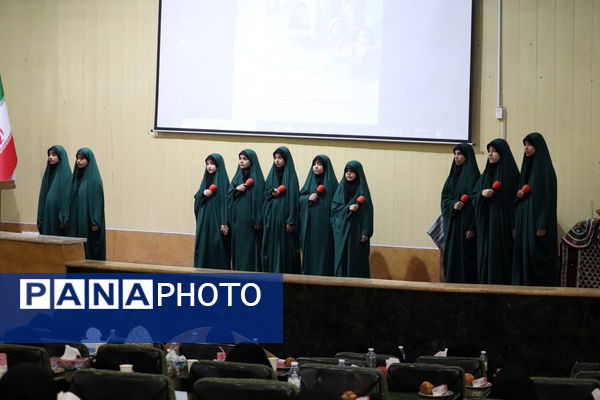 دومین کنگره استانی بانوان تاثیرگذار