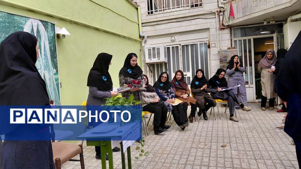 گرامیداشت  هفته ملی دیابت در دبیرستان صالحین