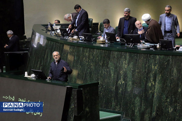 تقدیم لایحه بودجه سال ۱۴۰۵ به مجلس شورای اسلامی