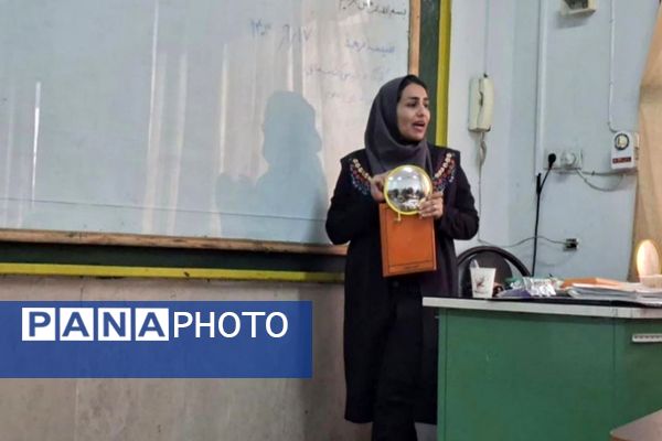  سلسله کارگاه‌های توانمندسازی طرح توانا ویژه آموزگاران ابتدایی ناحیه یک شهرری