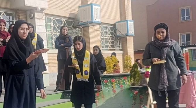 جشن ولادت حضرت فاطمه زهرا (س) و روز مادر در دبیرستان مهر نیشابور