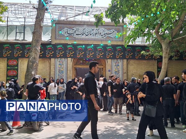 مراسم عاشورای حسینی در انگورستان ملک اصفهان