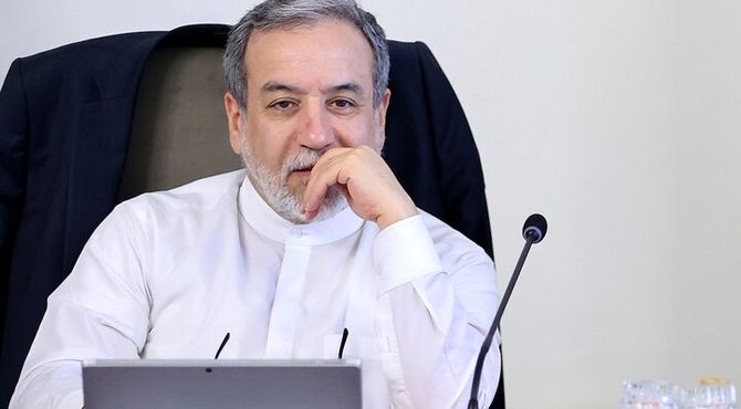 عراقچی: شایعه لغو عضویت ایران در شانگهای بی‌اساس است