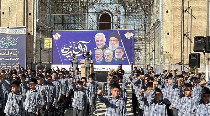 قدم‌های استوار نسل امروز در پیشوا؛ از کلاس تا راهپیمایی