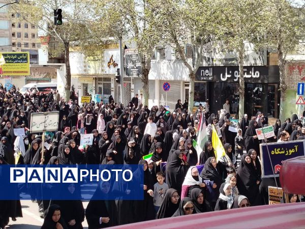 مراسم راهپیمایی روز قدس در شهرستان کاشمر با حضور پررنگ مردم برگزار شد