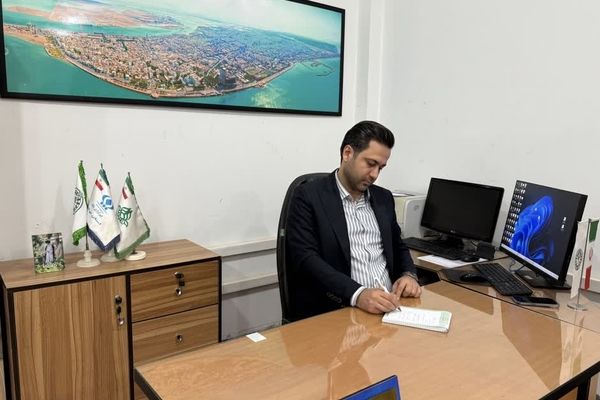 خبرنگاران چشم بیدار جامعه و زبان گویای حقیقت‌اند