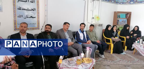 برنامه تجربه‌گردانی طرح مدرسه بدون پسماند در دبستان شهید رازدان ناحیه ۷ مشهد