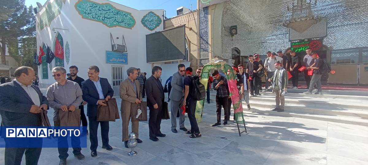 بدرقه دانش‌آموزان اعزامی به پیاده‌روی اربعین 