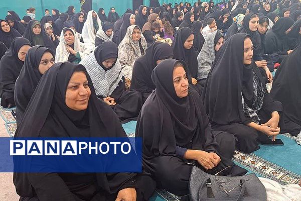 اجتماع بزرگ جوانان نقش آفرین و گام دوم انقلاب به‌مناسبت گرامیداشت هفته دفاع مقدس