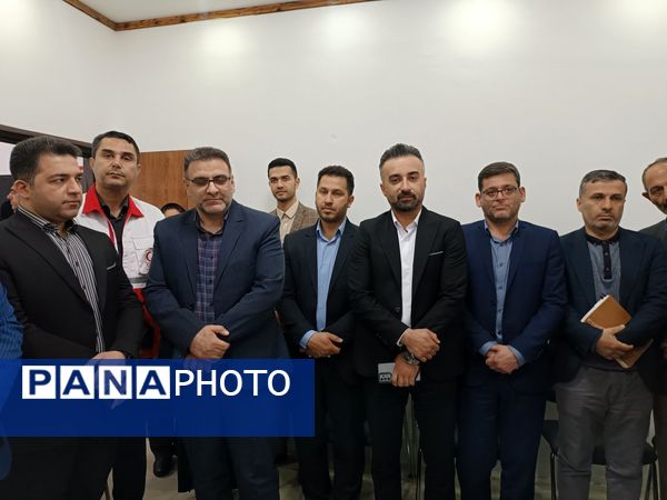 دیدار نوروزی نماینده شهرستان‌های محمودآباد و نور با مدیران ادارات در محمودآباد 