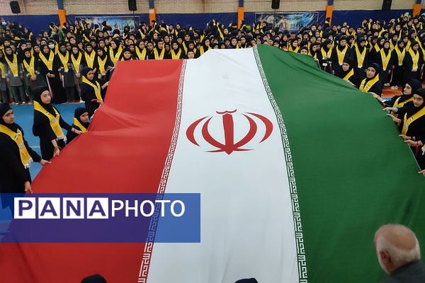 همایش بزرگ هزار نفری یاوران انقلاب و پیشتازان مقاومت در شهر جدید پرند