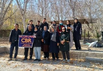 دست‌هایی برای پاکی زمین