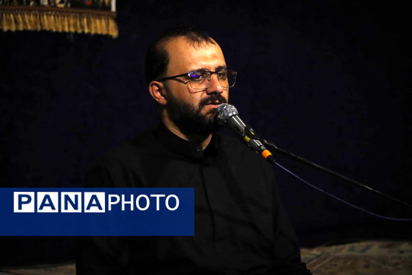 مراسم عزاداری ظهر شهادت امام رضا(ع) در مدرسه رویش کاشان
