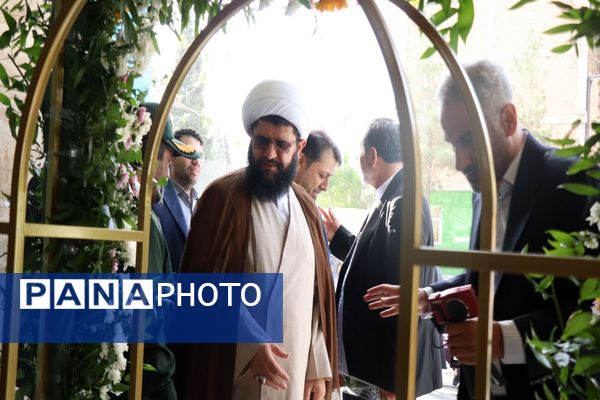 صبح مهر با کیف‌های رنگی و رؤیاهای روشن؛ مدرسه دوباره جان گرفت