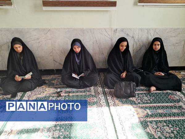 مراسم سالروز ارتحال حضرت امام خمینی رحمت الله علیه در اداره کل آموزش و پرورش استان بوشهر