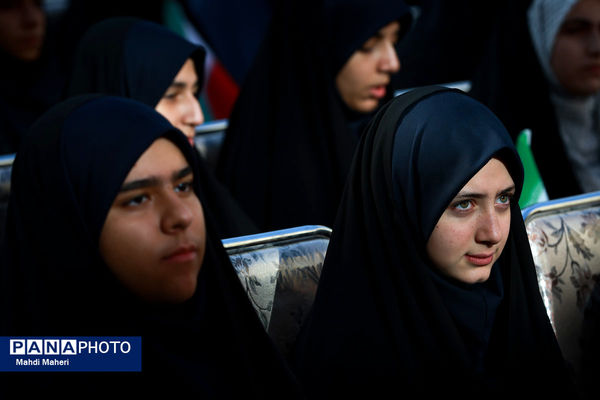 آیین نواختن زنگ استکبارستیزی