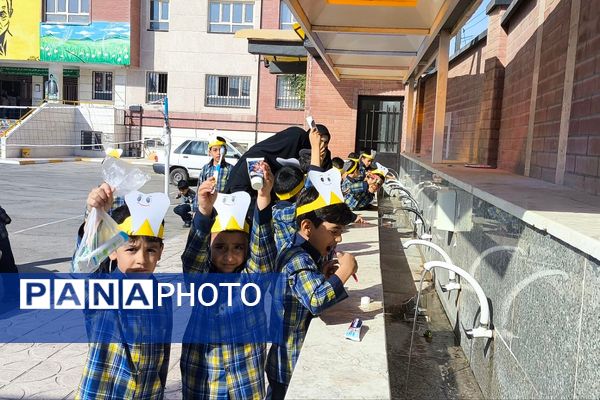 تجلی لبخندهای کودکانه در مدارس پیشوا  