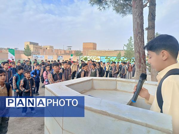 آغاز بازگشایی مدارس و شور و حال دانش آموزان دبستان شهید پسندیده فدافن در نخستین روز پاییز