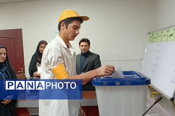 انتخابات مجمع انجمن ورزش دانش آموزی شهرستان قرچک