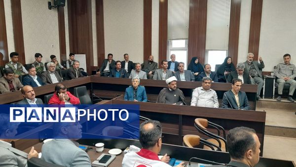 نشست ویژه شورای اداری شهرستان تربت حیدریه به مناسبت هفته معلم 