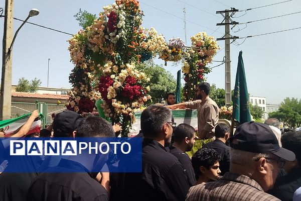 تشییع پیکر شهدای مدافع وطن در شهرک وحدت شهرستان فردیس