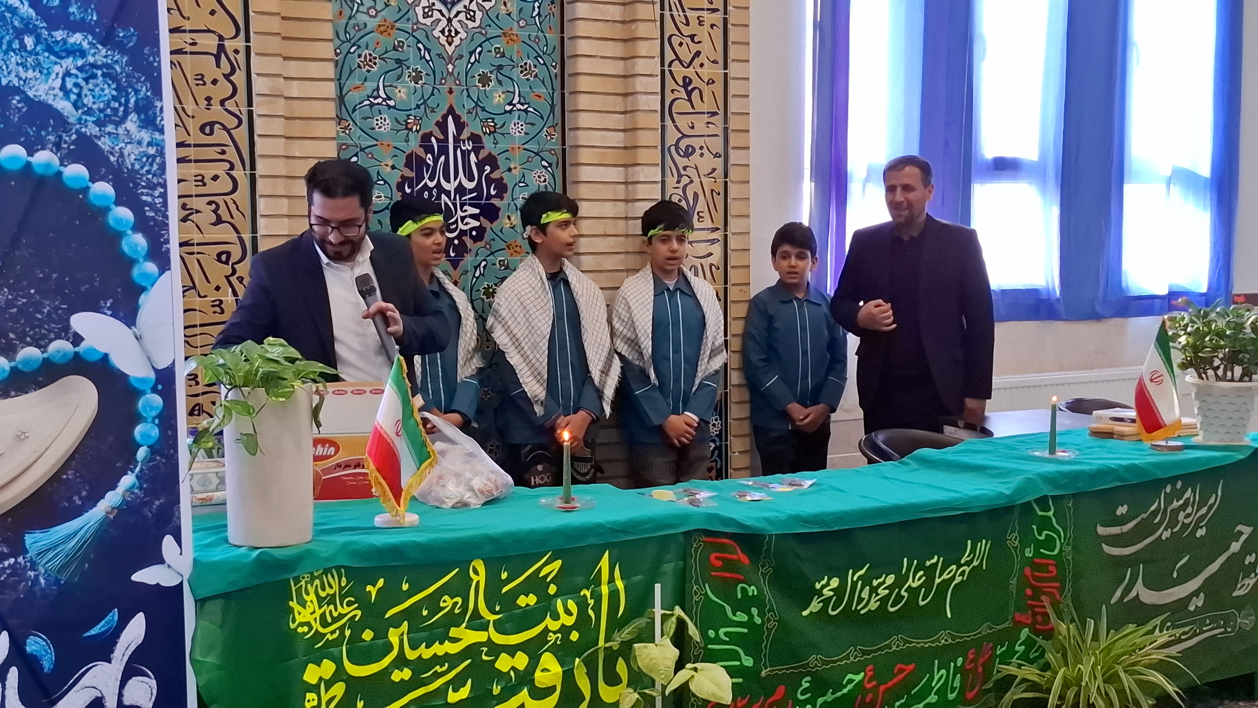 برگزاری محفل انس با قرآن در آموزشگاه پسرانه دلاوران ملارد 