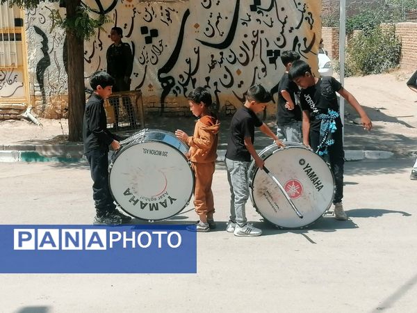 شهر نسر غرق در سوگ؛ برپایی دسته‌های عزاداری شهادت امام حسن(ع) و رحلت پیامبر اکرم(ص)