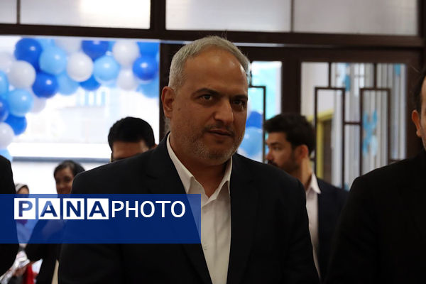 افتتاح ۷۰ کلاس درس بازسازی‌شده و راه‌اندازی دبیرستان دخترانه «میهن» در اسلامشهر