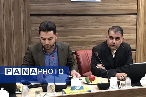 مراسم تقدیر از سفیران مدرسه سازی در اداره کل آموزش و پرورش شهرستانهای استان تهران 