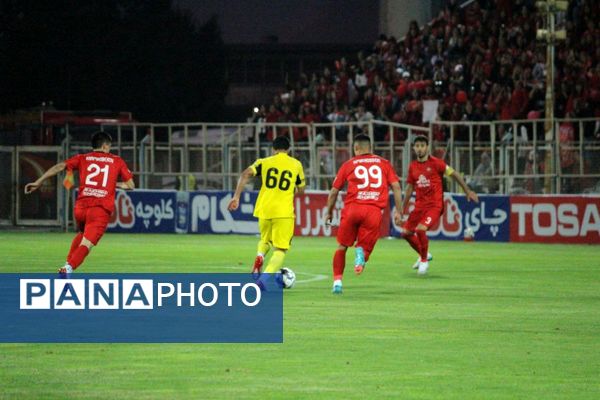بازی بدون گل تراکتور و فجر سپاسی